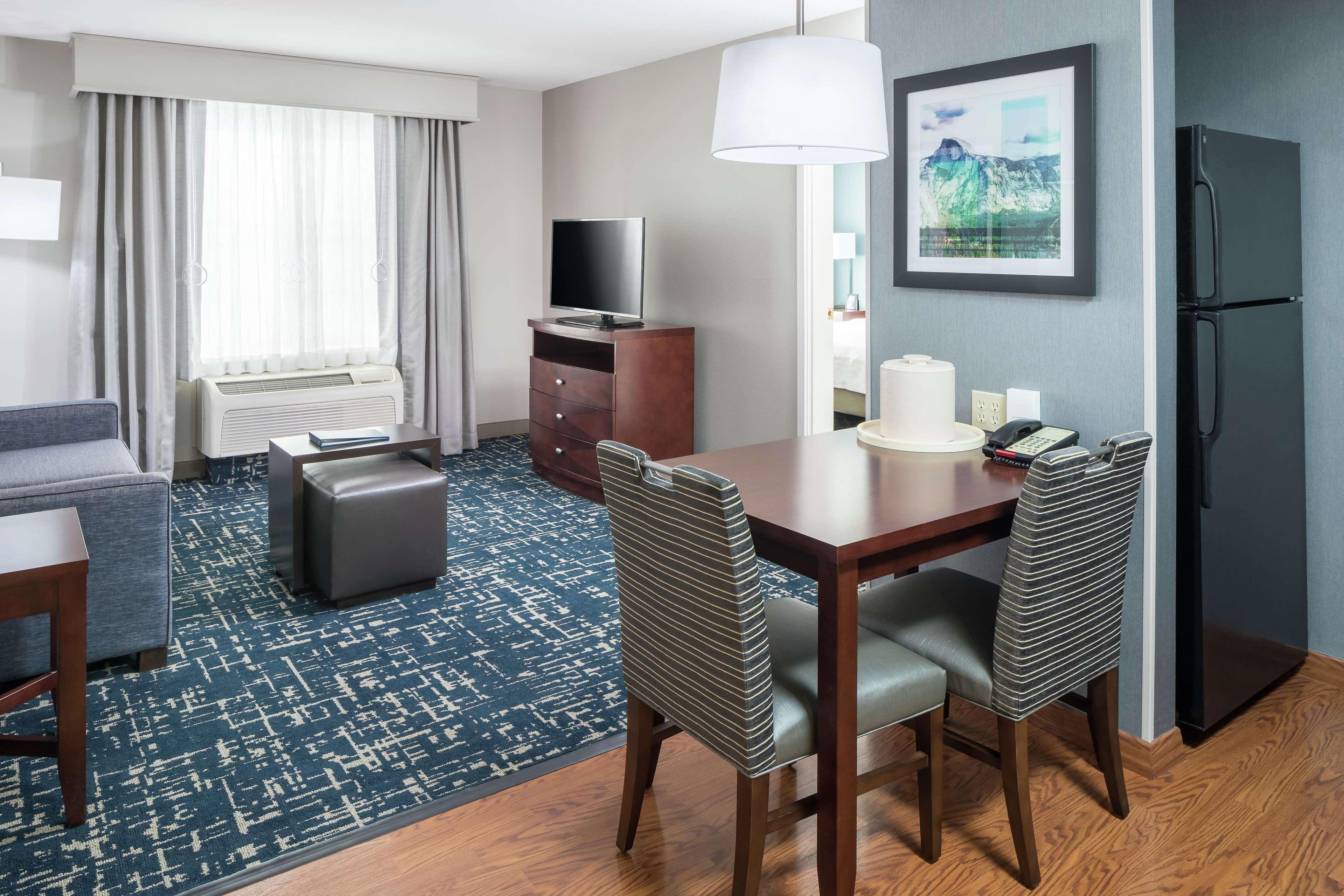 Homewood Suites By Hilton Fresno Airport/Кловис Екстериор снимка