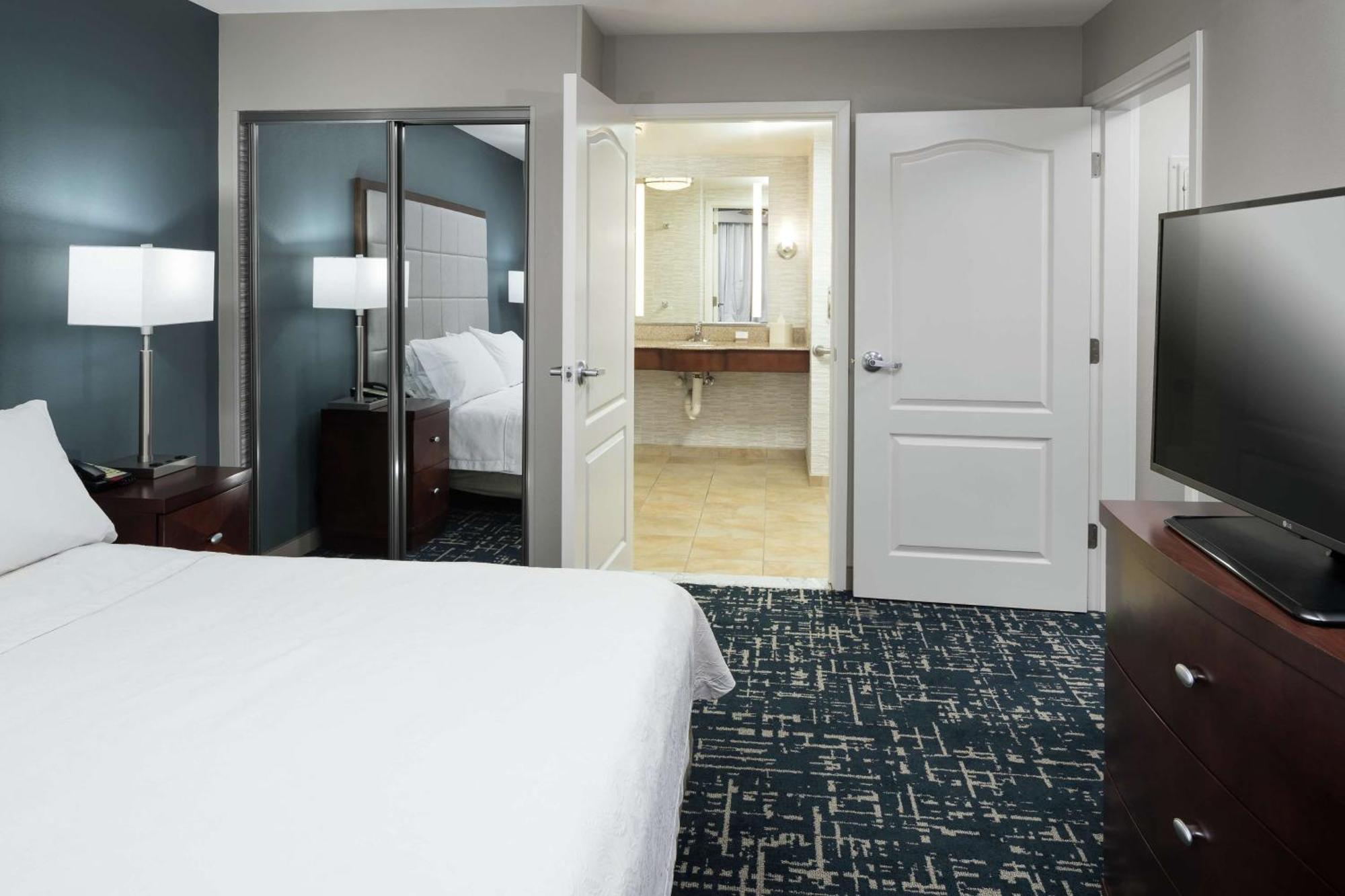 Homewood Suites By Hilton Fresno Airport/Кловис Екстериор снимка