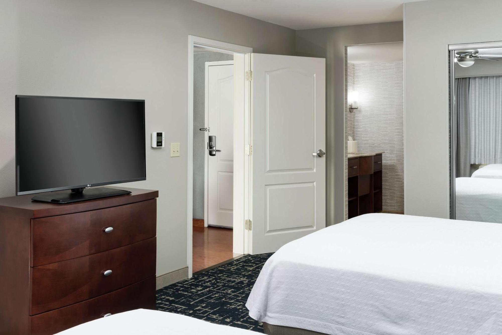 Homewood Suites By Hilton Fresno Airport/Кловис Екстериор снимка