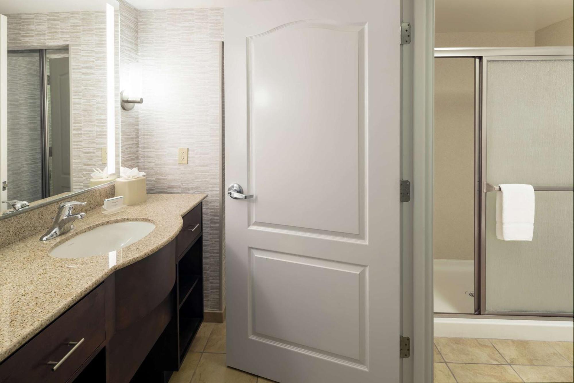 Homewood Suites By Hilton Fresno Airport/Кловис Екстериор снимка
