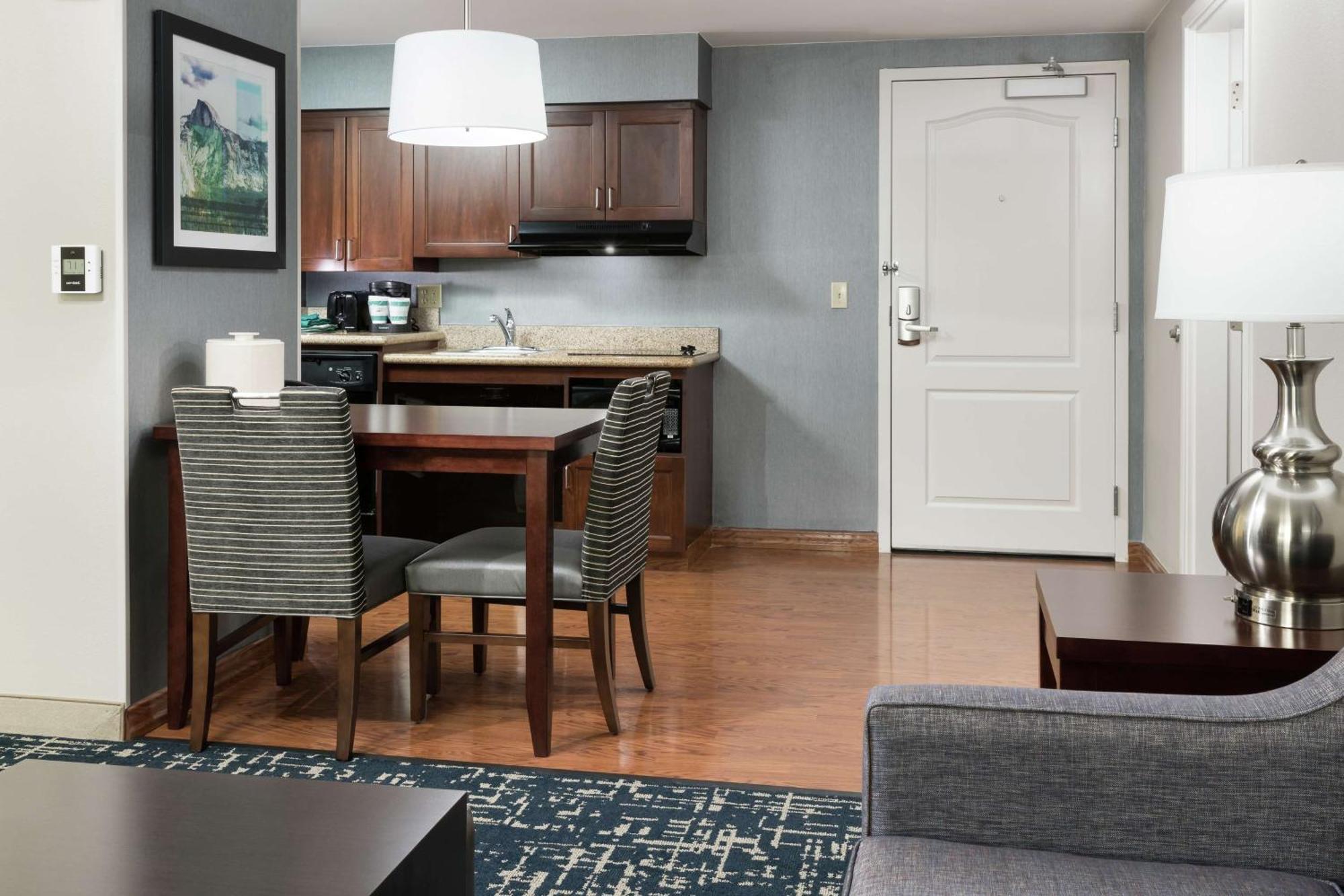 Homewood Suites By Hilton Fresno Airport/Кловис Екстериор снимка